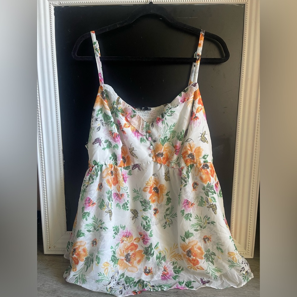 Torrid Sz 4 Floral tank top - elastic stretch, back panel and adjustable straps
